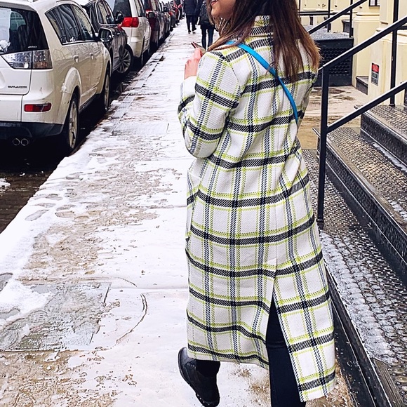 Neiman Marcus Plaid Coat sold out online - Picture 2 of 5